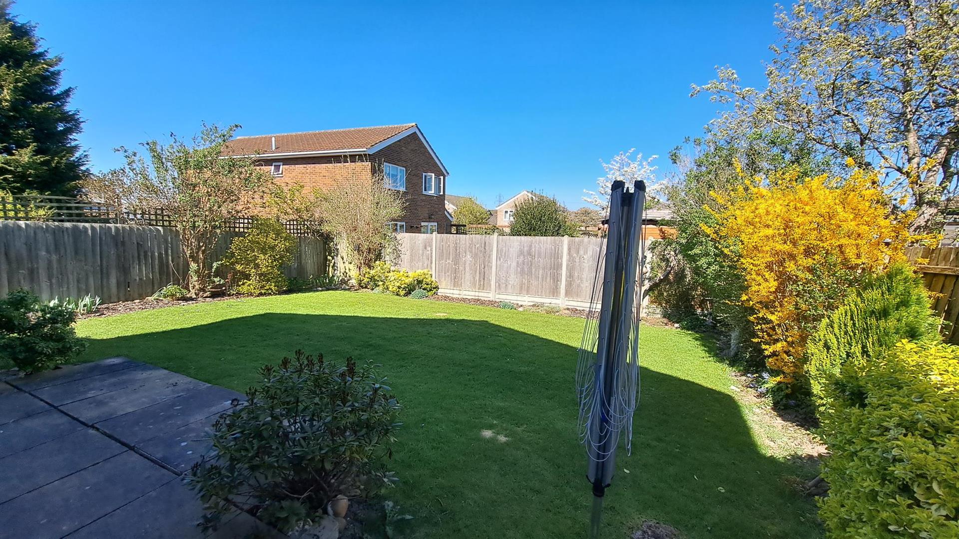 Farnham Way, Bedford